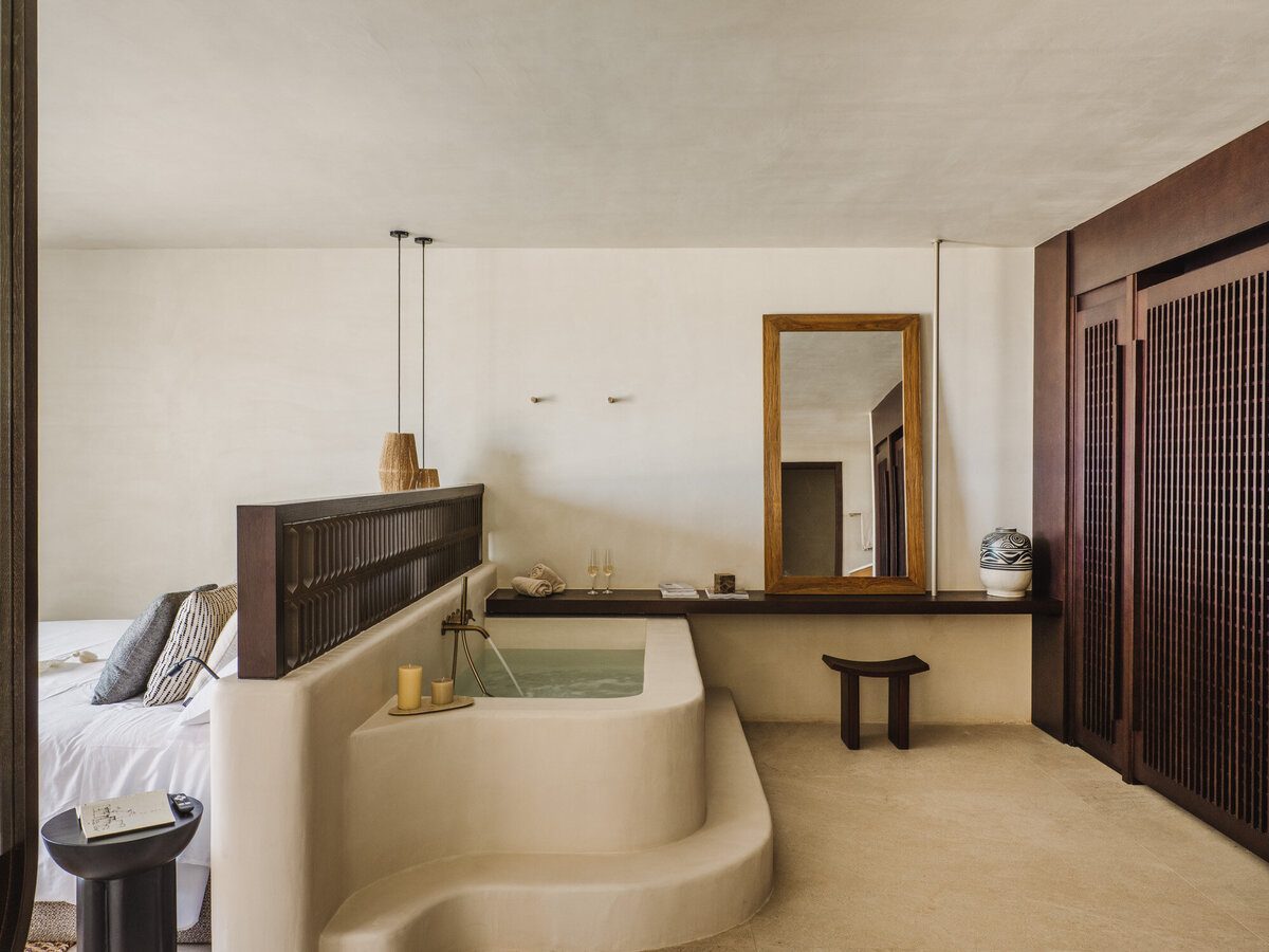 Bathtub suite